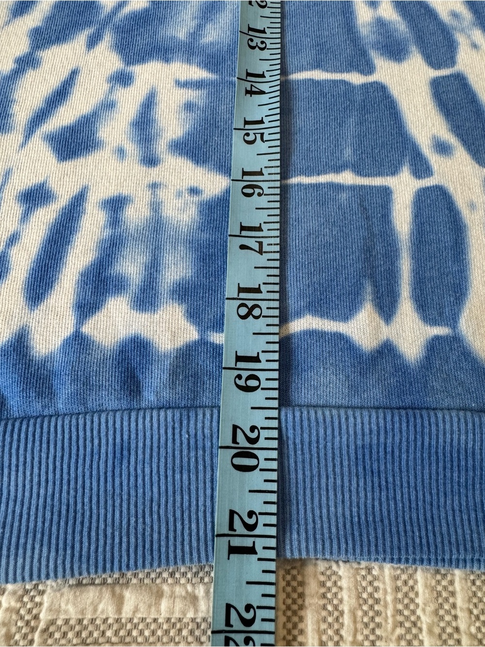 Wildfox Blue White Tie Dye Sweatshirt Small | Lightweight Cotton Blend Pullover - Picture 7 of 10